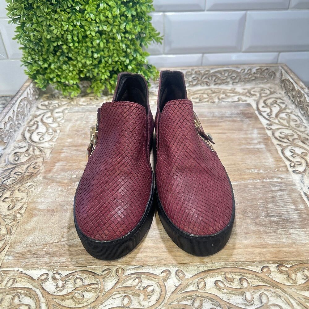 Stuart Weitzmam Leather Flats Size 7.5 - Picture 10 of 11
